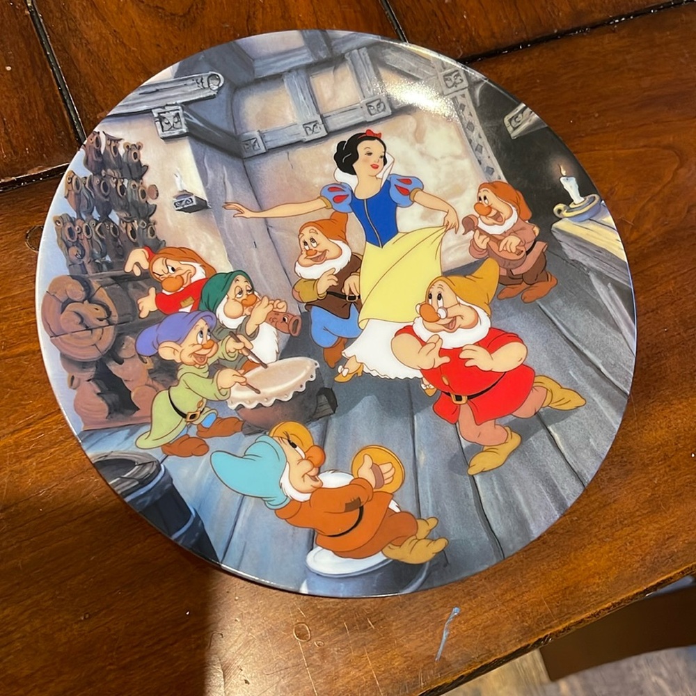 Snow White Disney collectible plate Knowles